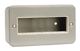 CL426  Essentials Metal Clad 2 Gang Switch Plate – 6 In-Line Aperture